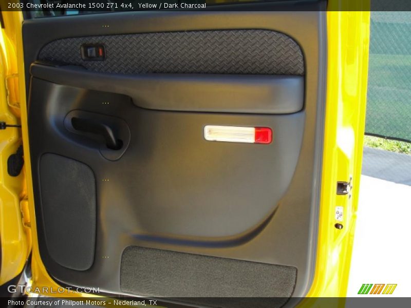 Yellow / Dark Charcoal 2003 Chevrolet Avalanche 1500 Z71 4x4