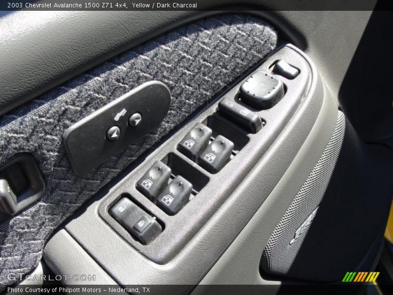 Yellow / Dark Charcoal 2003 Chevrolet Avalanche 1500 Z71 4x4