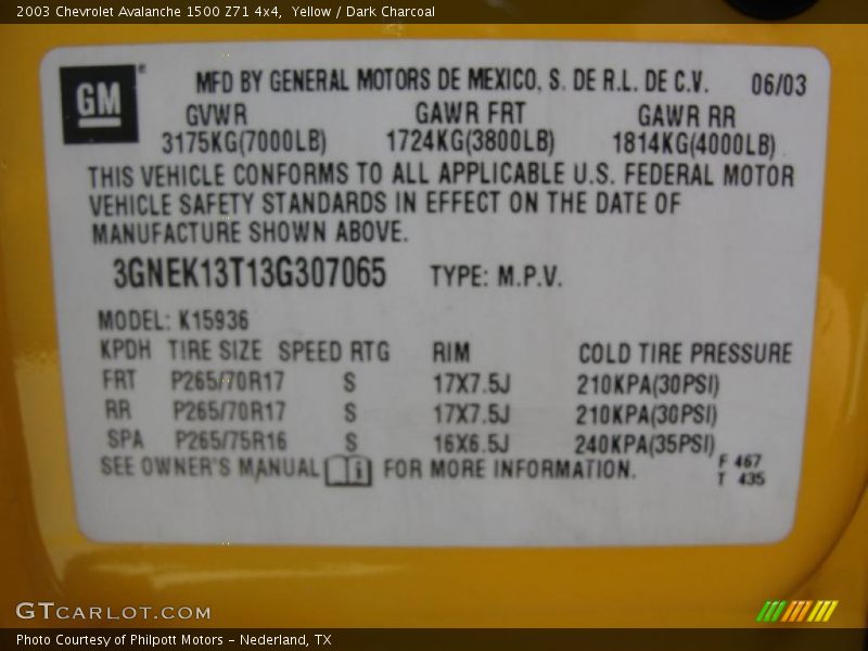 Yellow / Dark Charcoal 2003 Chevrolet Avalanche 1500 Z71 4x4