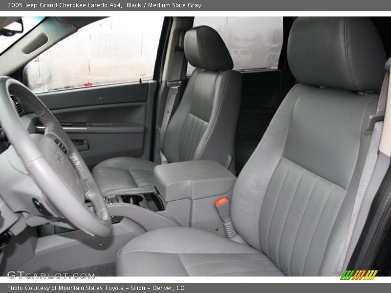 Black / Medium Slate Gray 2005 Jeep Grand Cherokee Laredo 4x4