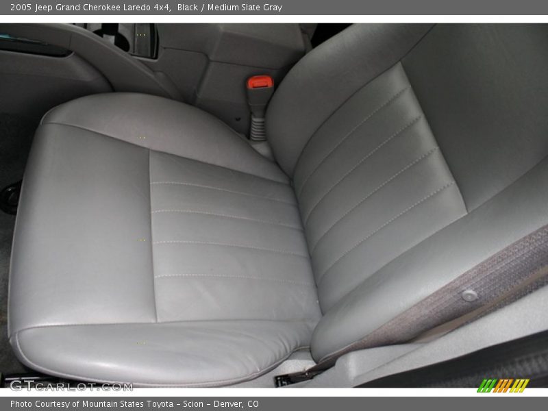 Black / Medium Slate Gray 2005 Jeep Grand Cherokee Laredo 4x4