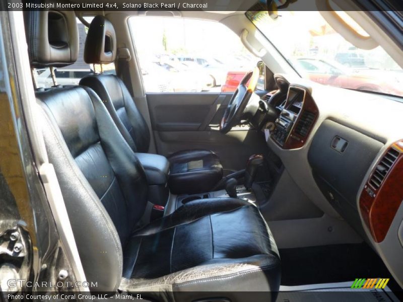 Solano Black Pearl / Charcoal 2003 Mitsubishi Montero Limited 4x4