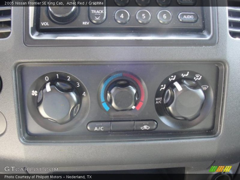 Controls of 2005 Frontier SE King Cab