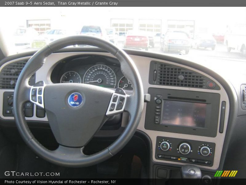 Dashboard of 2007 9-5 Aero Sedan
