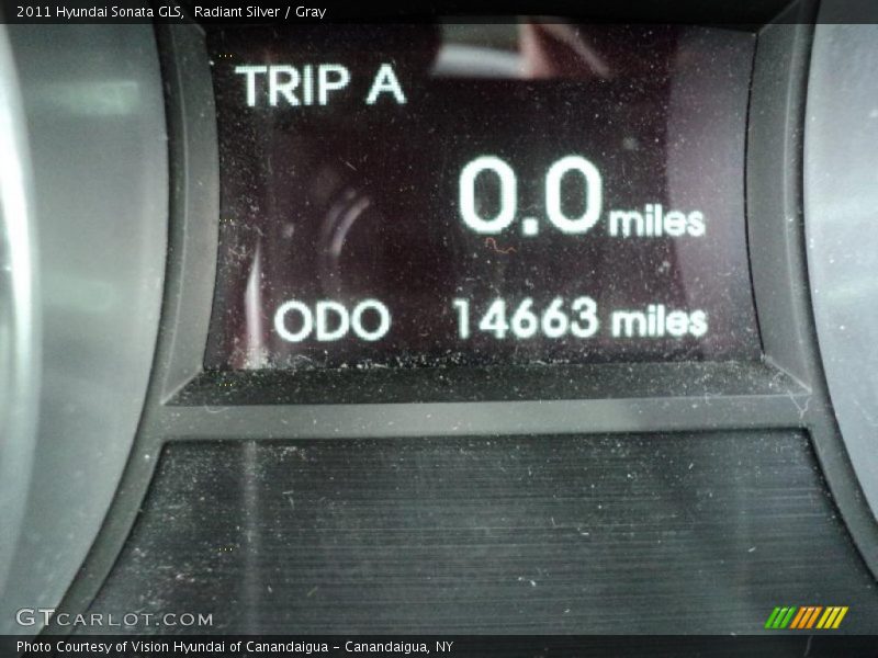 Radiant Silver / Gray 2011 Hyundai Sonata GLS