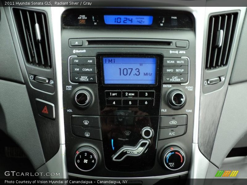 Radiant Silver / Gray 2011 Hyundai Sonata GLS