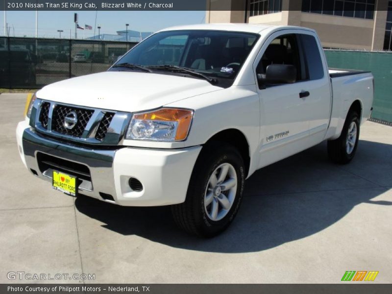 Blizzard White / Charcoal 2010 Nissan Titan SE King Cab