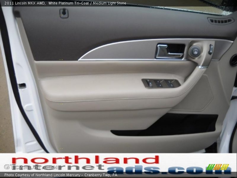 White Platinum Tri-Coat / Medium Light Stone 2011 Lincoln MKX AWD