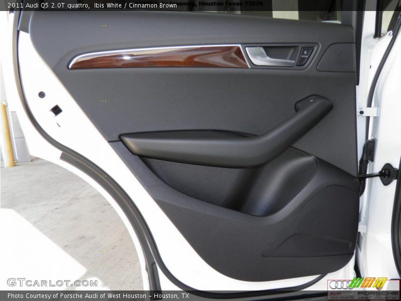 Ibis White / Cinnamon Brown 2011 Audi Q5 2.0T quattro