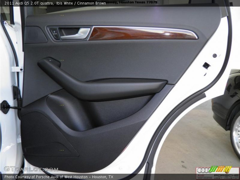 Ibis White / Cinnamon Brown 2011 Audi Q5 2.0T quattro