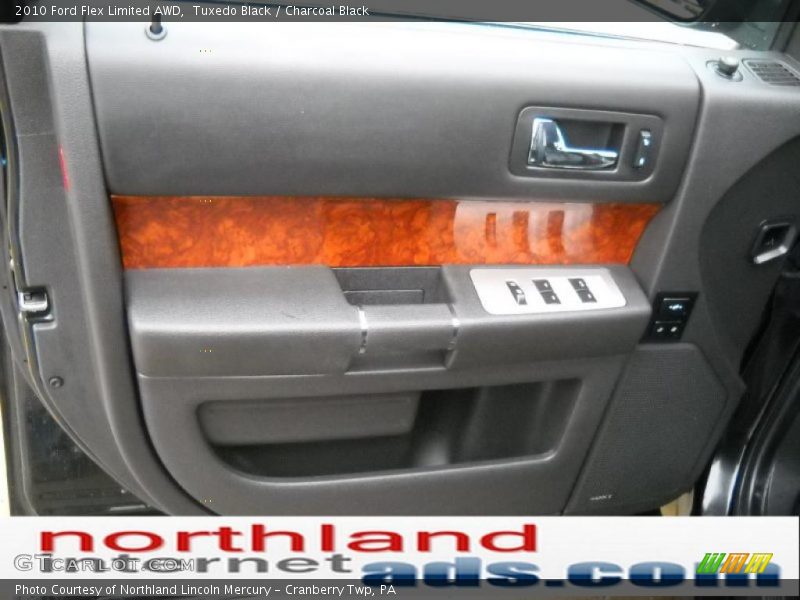 Tuxedo Black / Charcoal Black 2010 Ford Flex Limited AWD