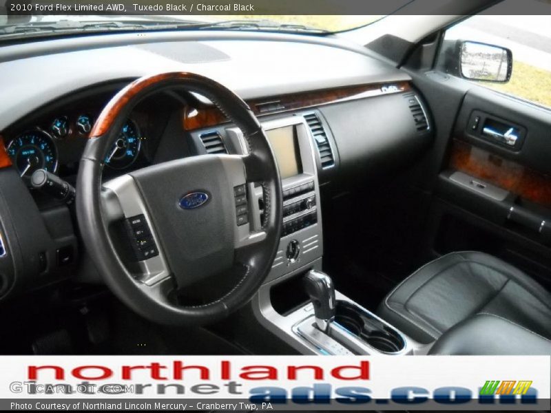 Tuxedo Black / Charcoal Black 2010 Ford Flex Limited AWD