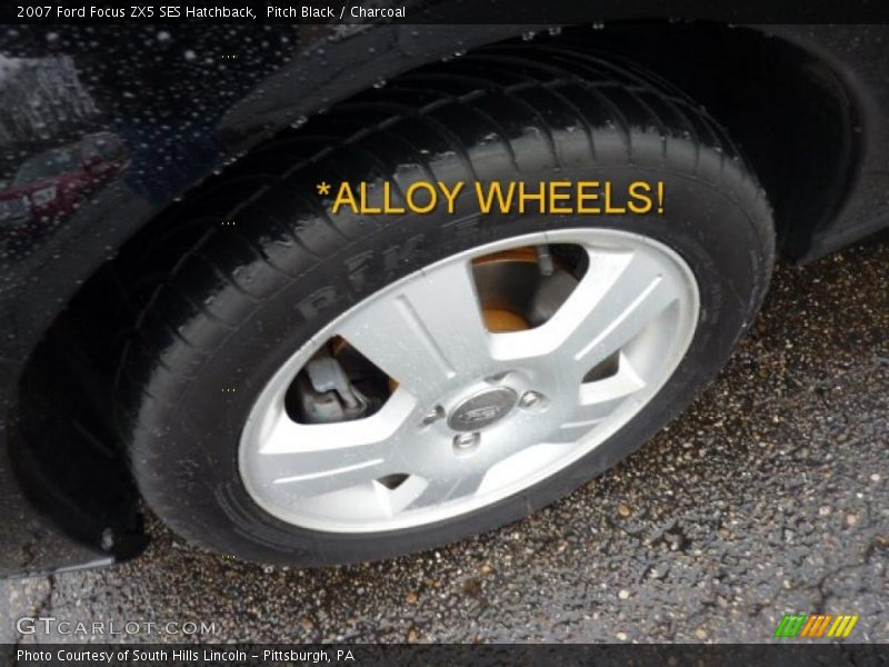 Pitch Black / Charcoal 2007 Ford Focus ZX5 SES Hatchback