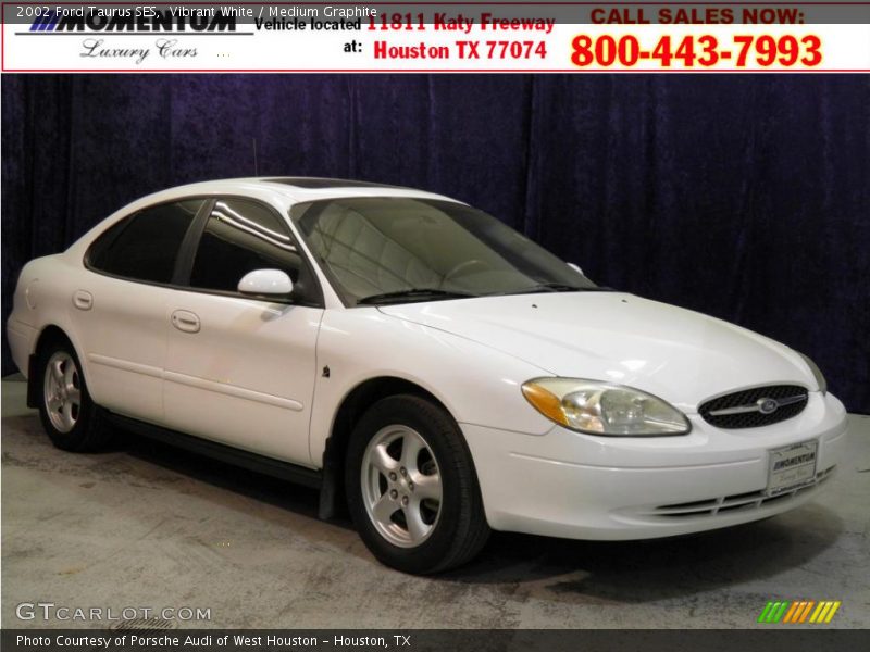 Vibrant White / Medium Graphite 2002 Ford Taurus SES