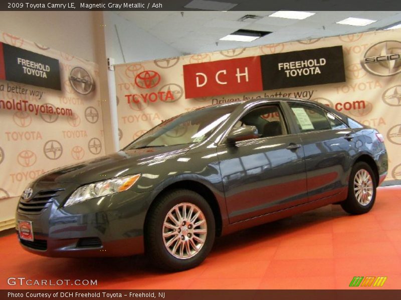 Magnetic Gray Metallic / Ash 2009 Toyota Camry LE