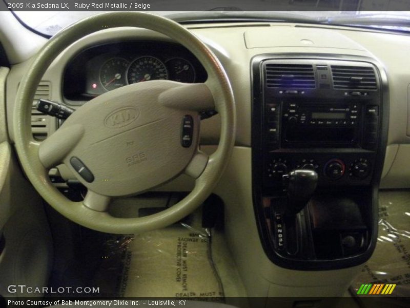 Ruby Red Metallic / Beige 2005 Kia Sedona LX