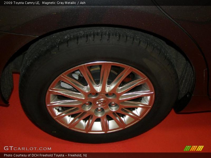 Magnetic Gray Metallic / Ash 2009 Toyota Camry LE