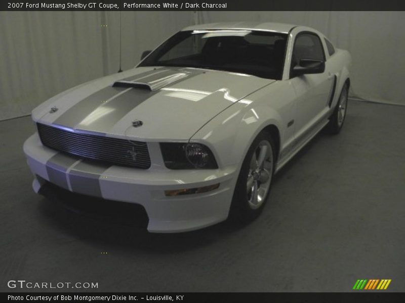 Front 3/4 View of 2007 Mustang Shelby GT Coupe