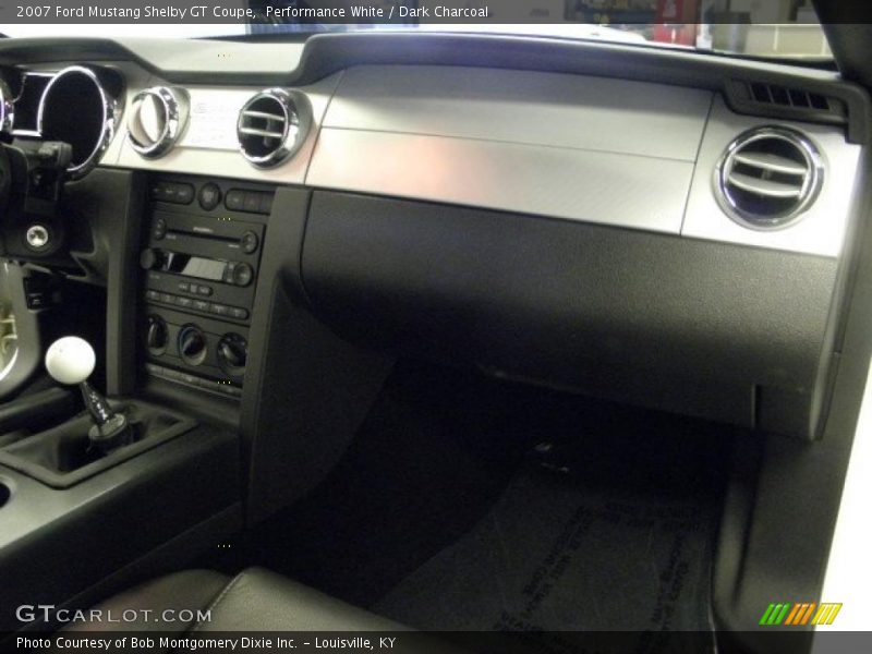 Performance White / Dark Charcoal 2007 Ford Mustang Shelby GT Coupe
