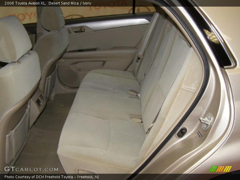 Desert Sand Mica / Ivory 2006 Toyota Avalon XL