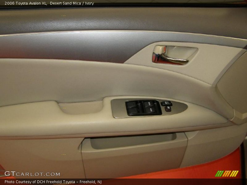 Desert Sand Mica / Ivory 2006 Toyota Avalon XL