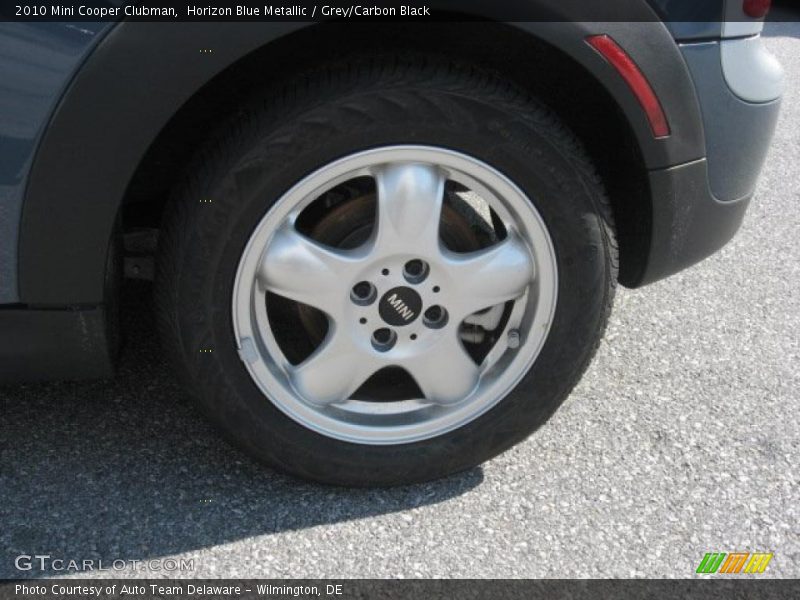 Horizon Blue Metallic / Grey/Carbon Black 2010 Mini Cooper Clubman