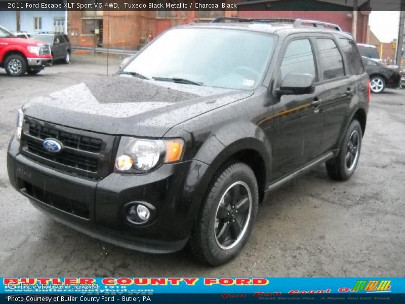 Tuxedo Black Metallic / Charcoal Black 2011 Ford Escape XLT Sport V6 4WD