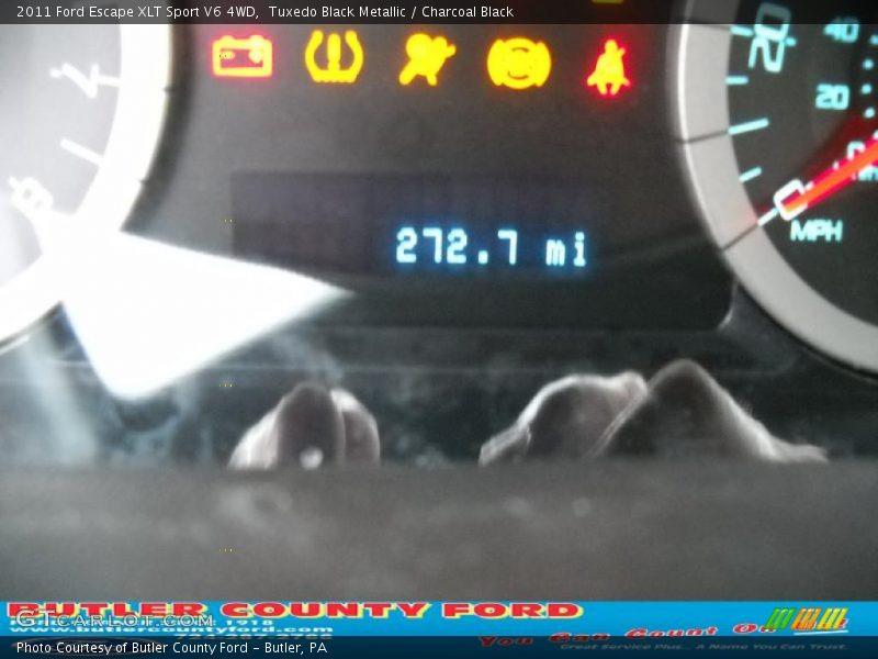 Tuxedo Black Metallic / Charcoal Black 2011 Ford Escape XLT Sport V6 4WD