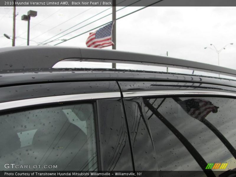 Black Noir Pearl / Black 2010 Hyundai Veracruz Limited AWD