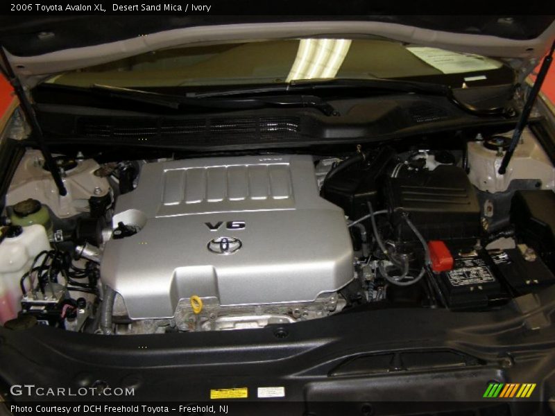 Desert Sand Mica / Ivory 2006 Toyota Avalon XL