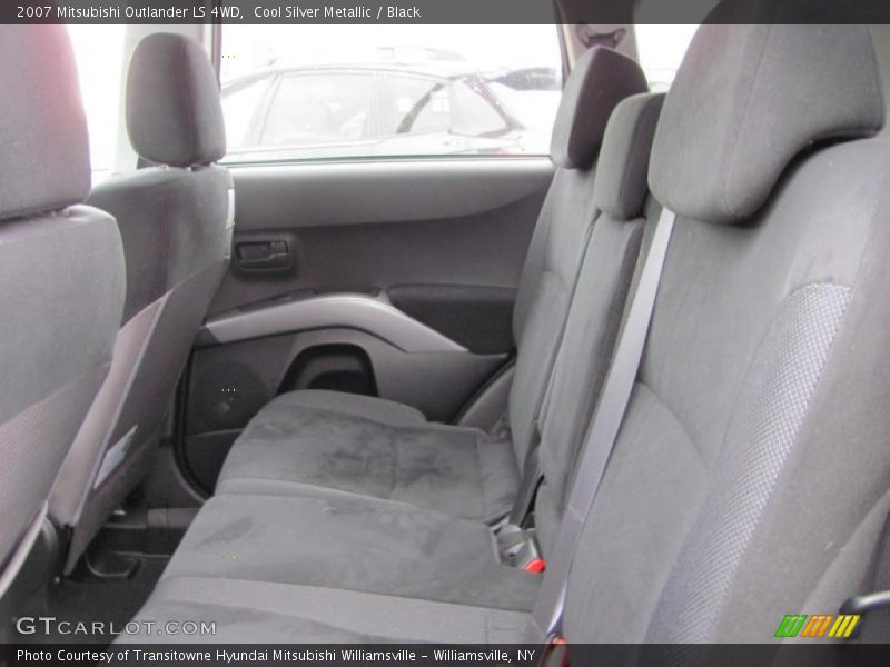 Cool Silver Metallic / Black 2007 Mitsubishi Outlander LS 4WD