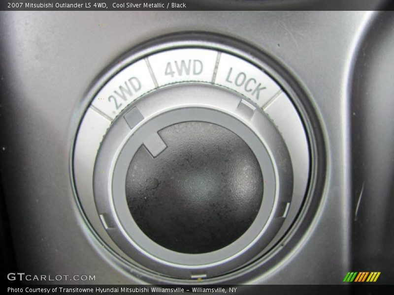 Cool Silver Metallic / Black 2007 Mitsubishi Outlander LS 4WD