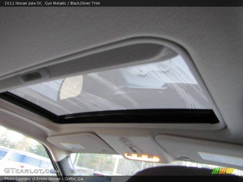 Gun Metallic / Black/Silver Trim 2011 Nissan Juke SV