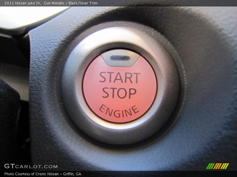 Controls of 2011 Juke SV