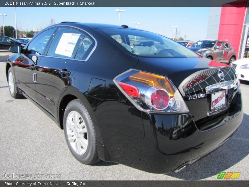 Super Black / Charcoal 2011 Nissan Altima 2.5 S