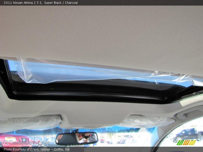 Super Black / Charcoal 2011 Nissan Altima 2.5 S