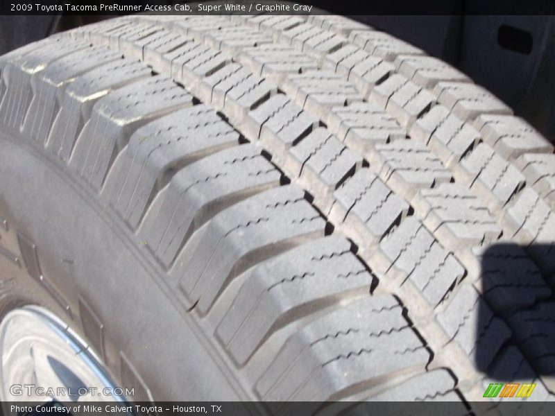 Super White / Graphite Gray 2009 Toyota Tacoma PreRunner Access Cab