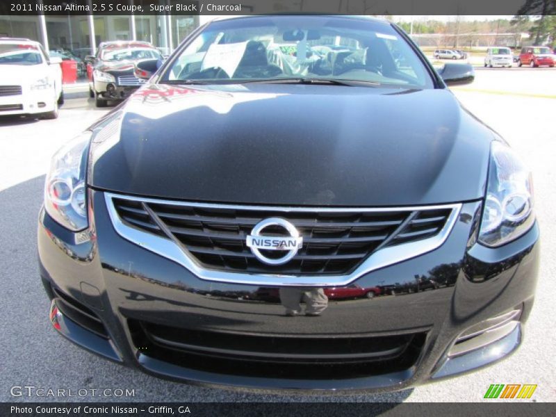 Super Black / Charcoal 2011 Nissan Altima 2.5 S Coupe
