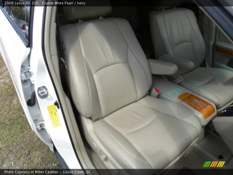  2006 RX 330 Ivory Interior