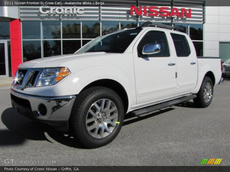 Avalanche White / Beige 2011 Nissan Frontier SL Crew Cab
