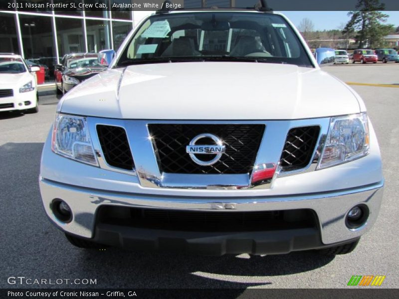  2011 Frontier SL Crew Cab Avalanche White