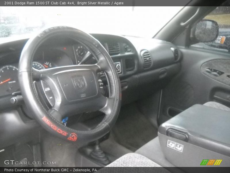 Bright Silver Metallic / Agate 2001 Dodge Ram 1500 ST Club Cab 4x4