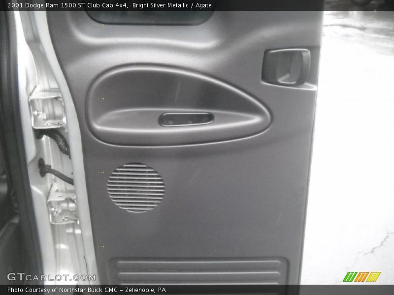 Bright Silver Metallic / Agate 2001 Dodge Ram 1500 ST Club Cab 4x4