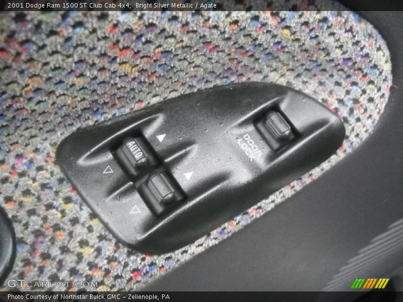 Bright Silver Metallic / Agate 2001 Dodge Ram 1500 ST Club Cab 4x4