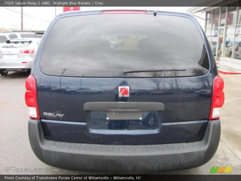 Midnight Blue Metallic / Grey 2005 Saturn Relay 2 AWD