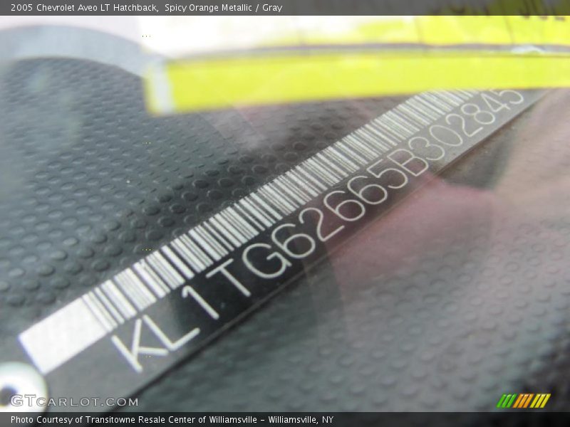 Spicy Orange Metallic / Gray 2005 Chevrolet Aveo LT Hatchback