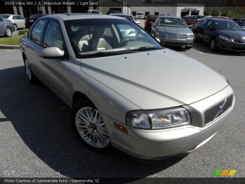 Moondust Metallic / Light Sand 2003 Volvo S80 2.9