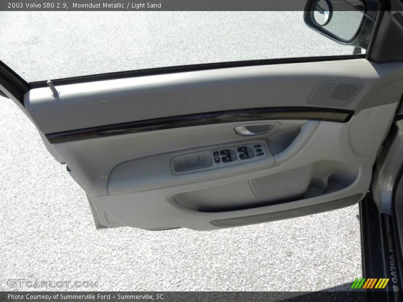 Moondust Metallic / Light Sand 2003 Volvo S80 2.9
