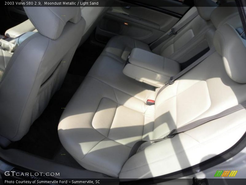Moondust Metallic / Light Sand 2003 Volvo S80 2.9
