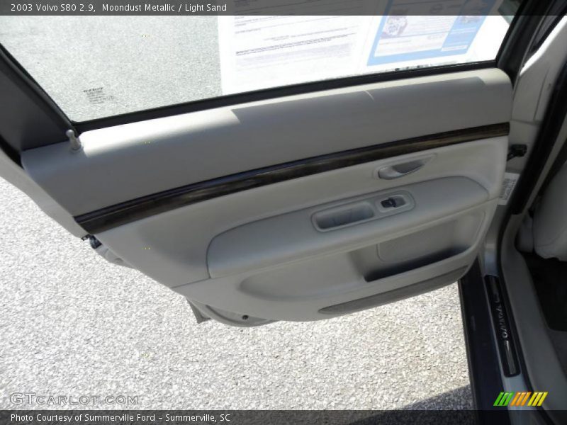 Moondust Metallic / Light Sand 2003 Volvo S80 2.9